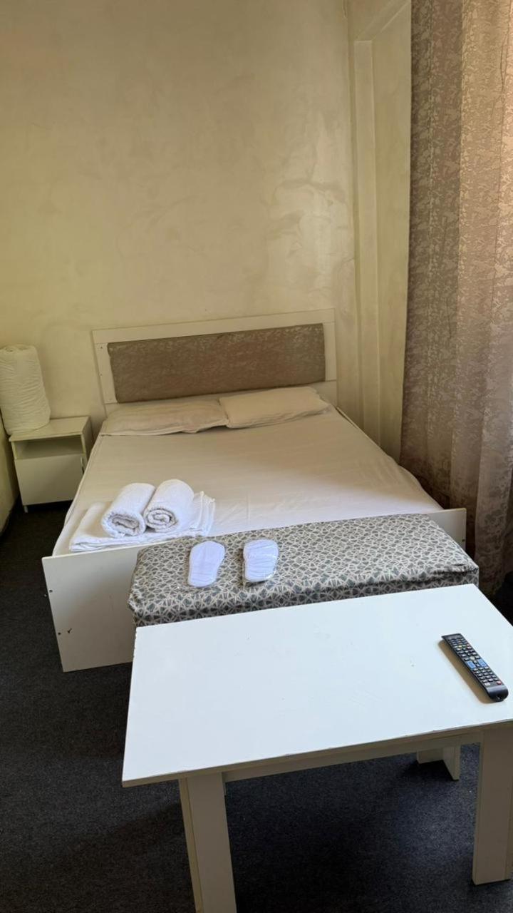 Пана Hotel Alma-Ata Buitenkant foto