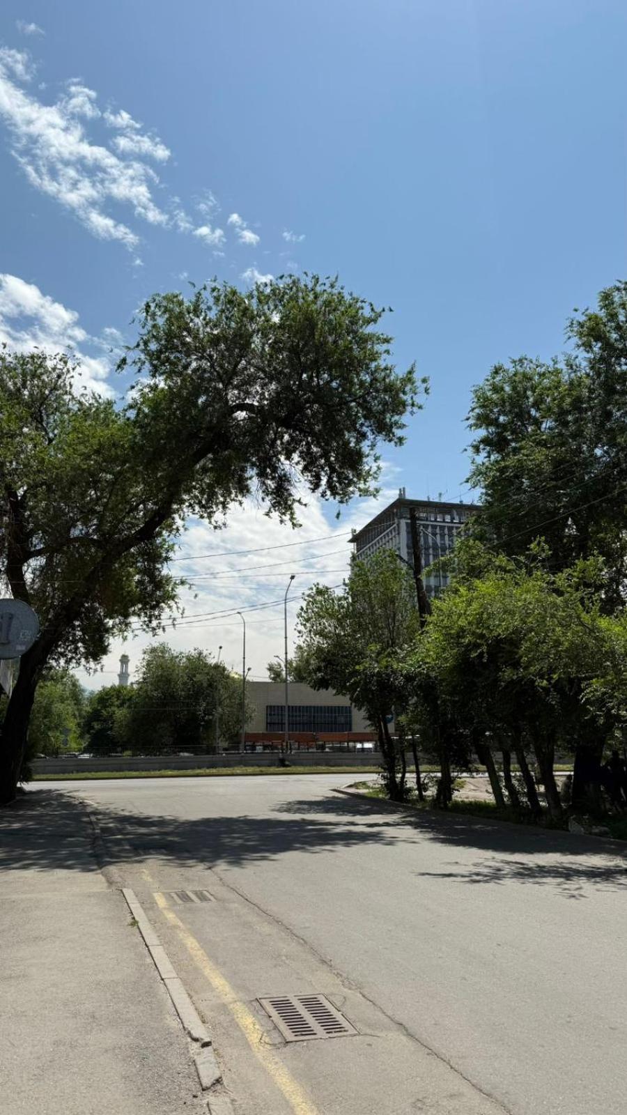 Пана Hotel Alma-Ata Buitenkant foto