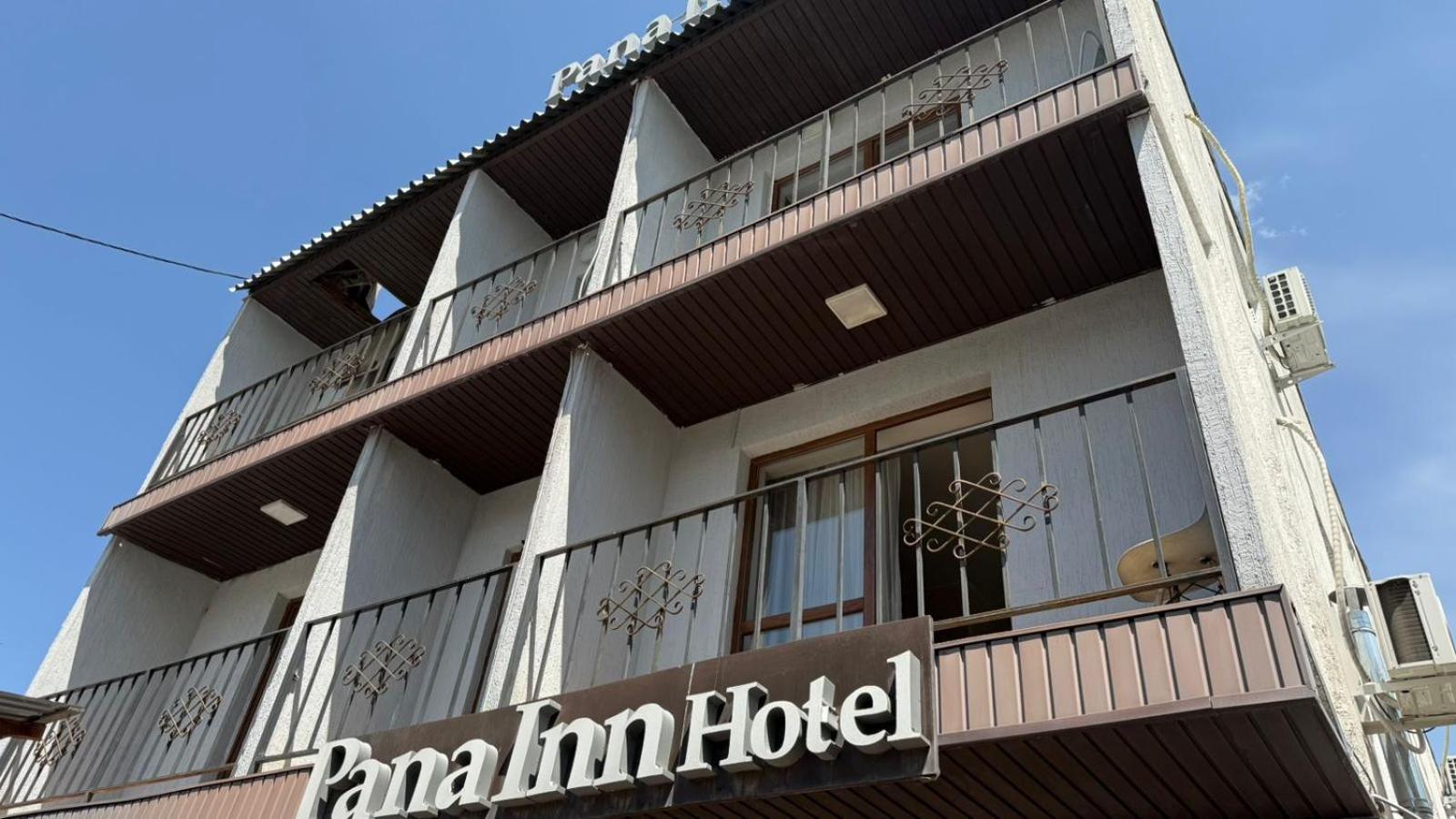 Пана Hotel Alma-Ata Buitenkant foto